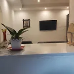 Walk Everywhere - Old Town Apartment 아파트 *